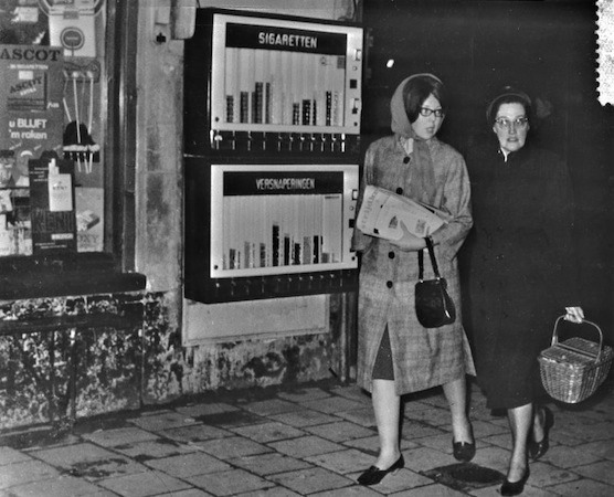 Major Bosshardt and former Dutch Queen Beatrix in the Red Light District.