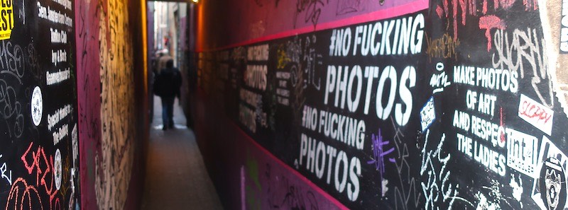 Decriminalizing prostitution amsterdam red light district