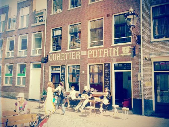 Coffeehouse Quartier Putain in Amsterdam's Red Light District