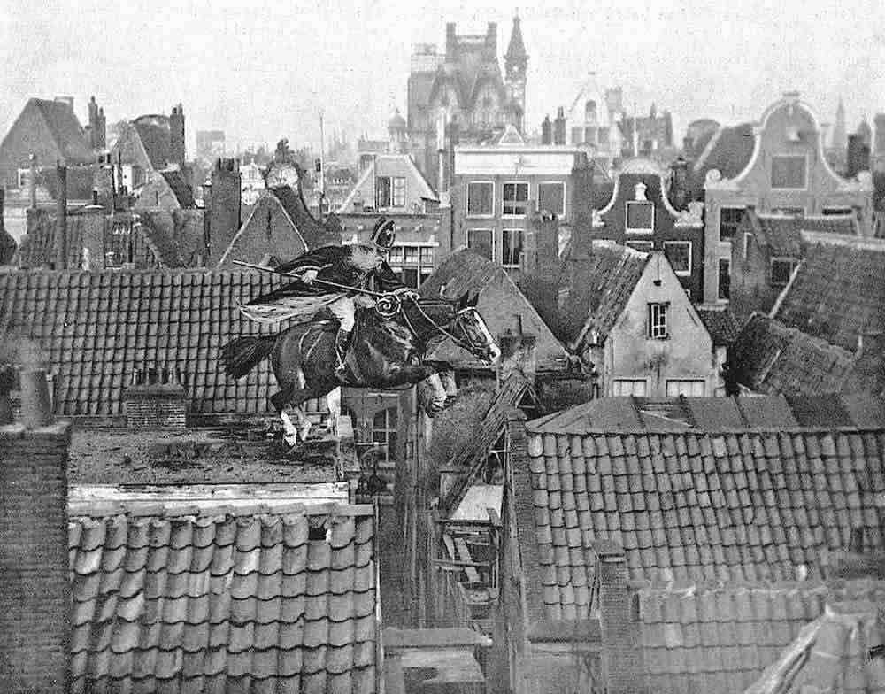 Amsterdam in 1916. Sinterklaas ( Saint Nicholas) jumps over houses