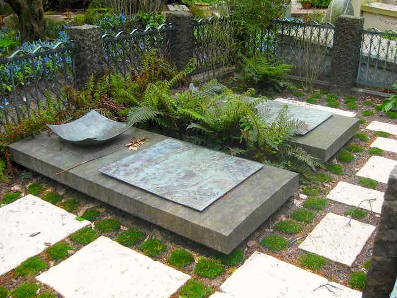 10 Things You Didn't Know About The Netherlands Funeral