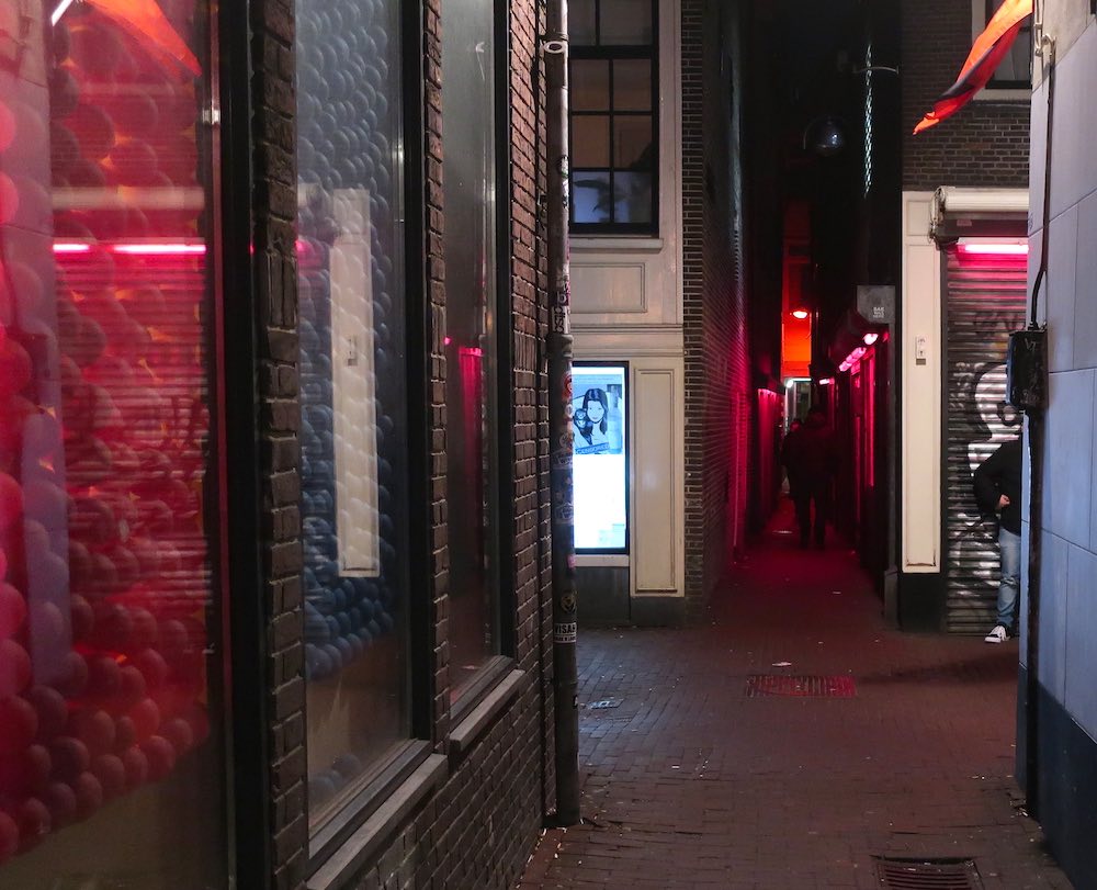 Amsterdam alley