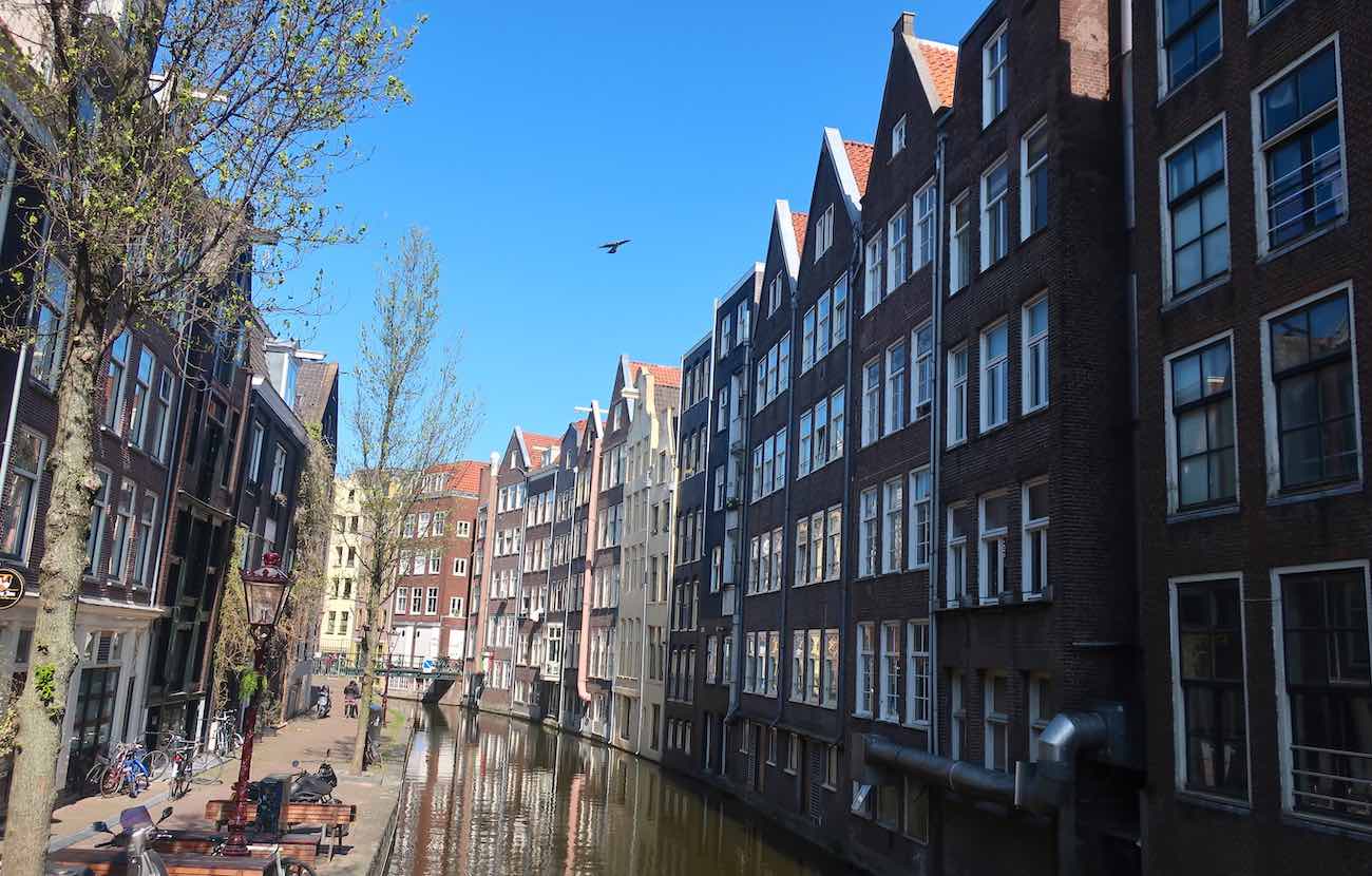 10 Amsterdam Red Light District Images