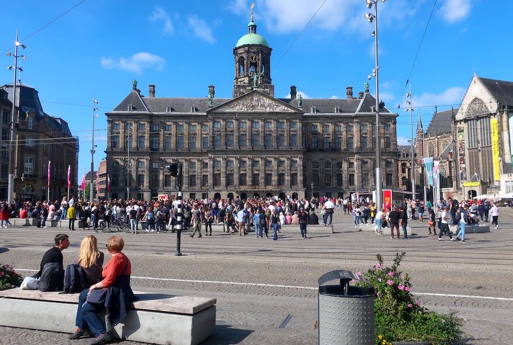 amsterdam dam square today