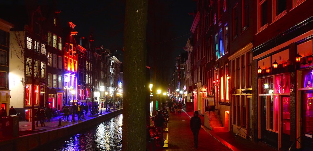 amsterdam red light district prices hotels