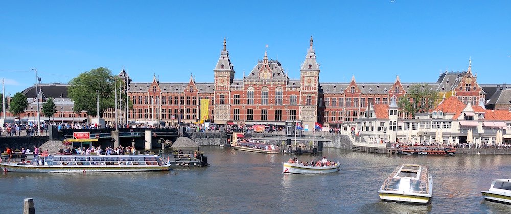 amsterdam central station architecture