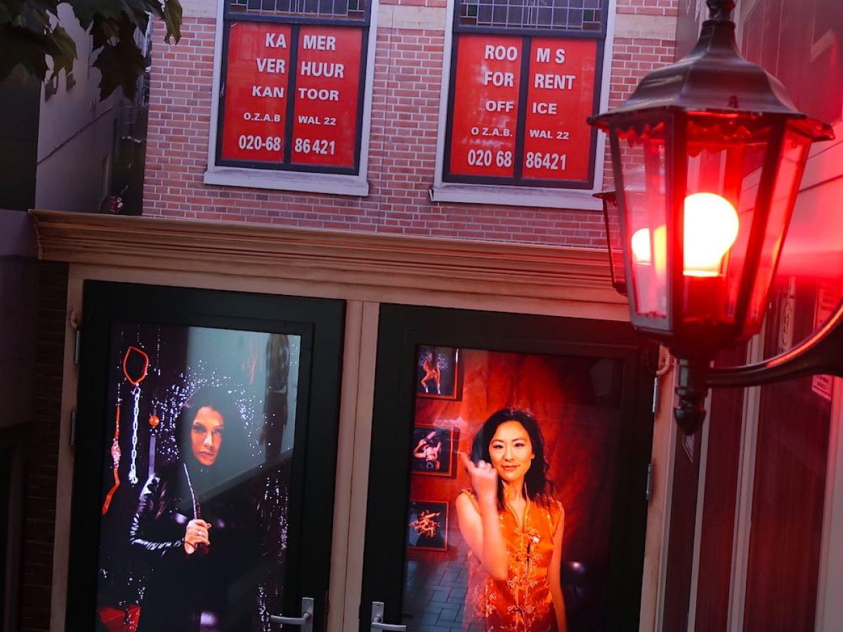 Best Amsterdam Red Light District Photos - Instagram Top 10Amsterdam Red Light District