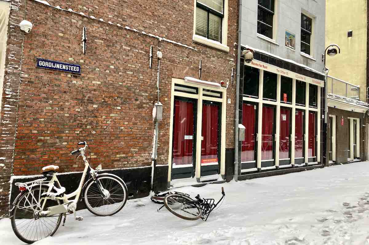 Gordijnensteeg in Amsterdam Blue Light District